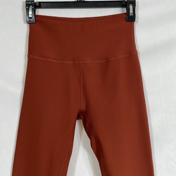Varley Leggings Size Small Rust Color Ribbed Fabric NWOT - Picture 2 of 11